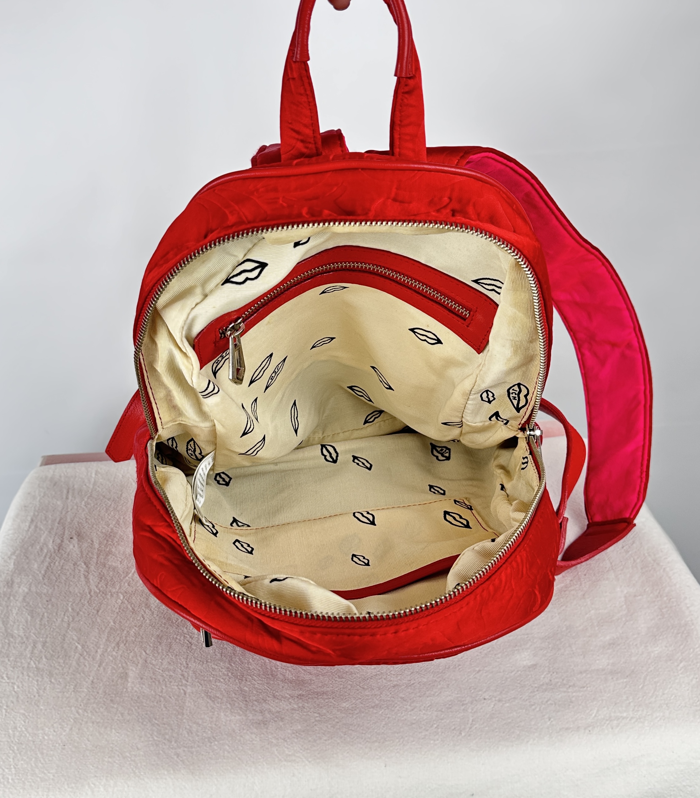 MOCHILA ROJA JAZMIN CHEBAR - Imagen 5