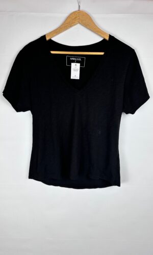 REMERA NEGRA CHER (L)