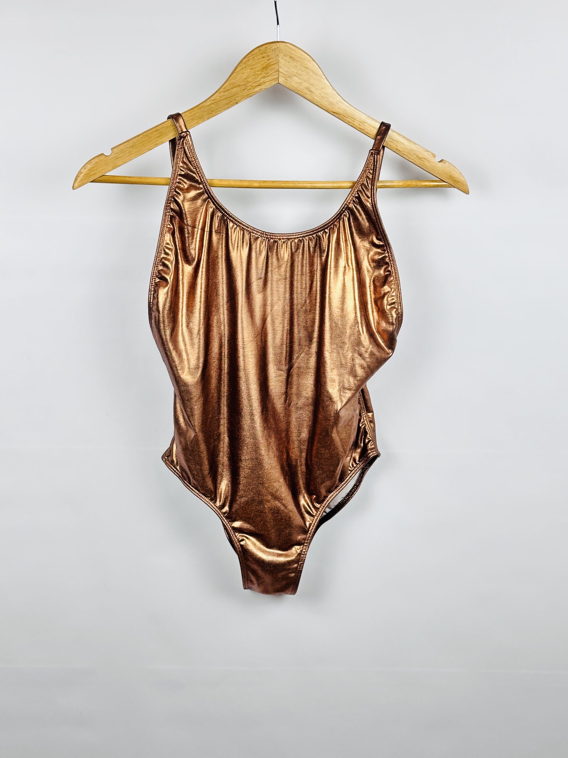 BODY COBRE SOFIA SARKANY (L)