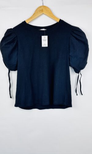 BLUSA NEGRA MANGA GLOBO ZARA (L)