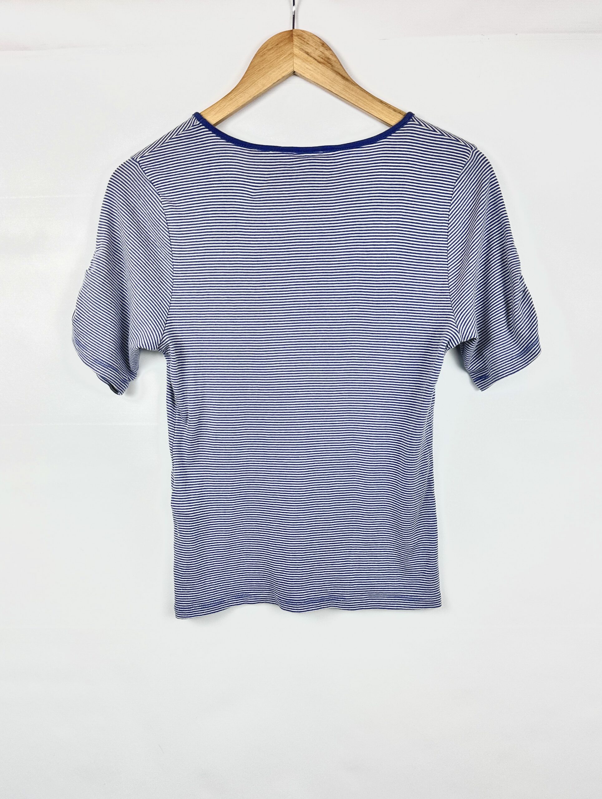 REMERA RAYADA CELESTE LEVIS (M) - Imagen 3