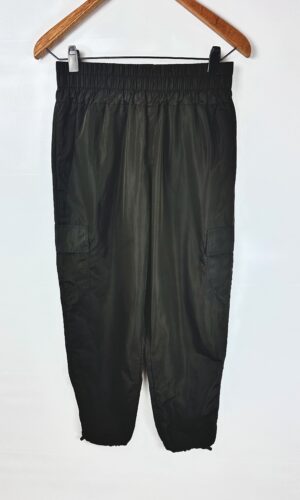 JOGGER CARGO NEGRO ALMOST FAMOUS (M)