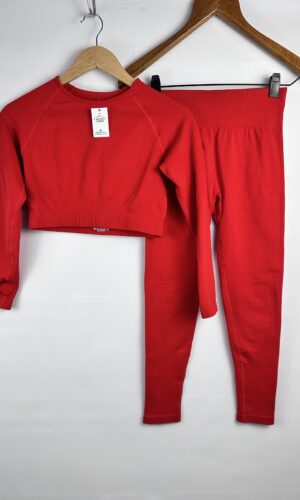 SET DEPORTIVO TOP MANGA LARGA + CALZA ROJO SIN MARCA (M)