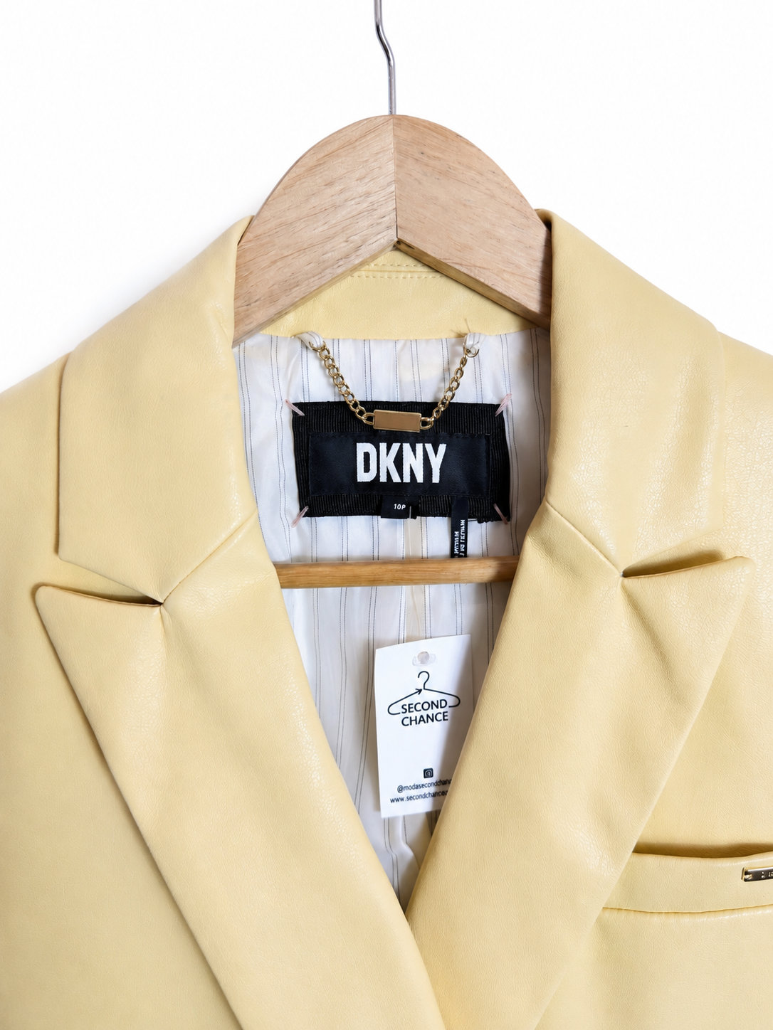 BLAZER ECOCUERO AMARILLO DKNY (M) - Imagen 2