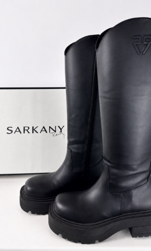 BOTAS NEGRAS CAÑA ALTA ESTILO CHUNKY SARKANY (38)