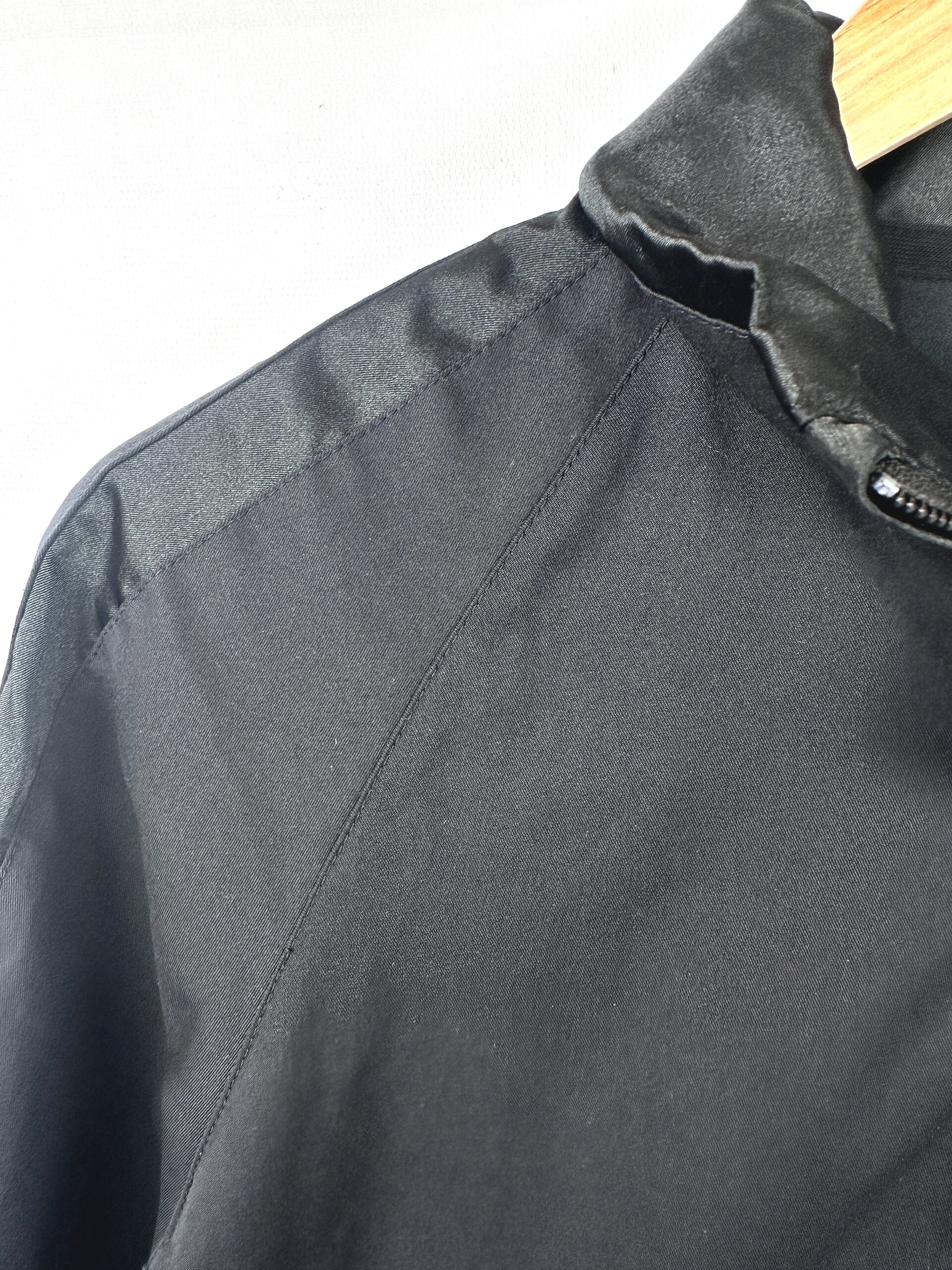 CAMPERA LIVIANA NEGRA NIKE (M) - Imagen 2