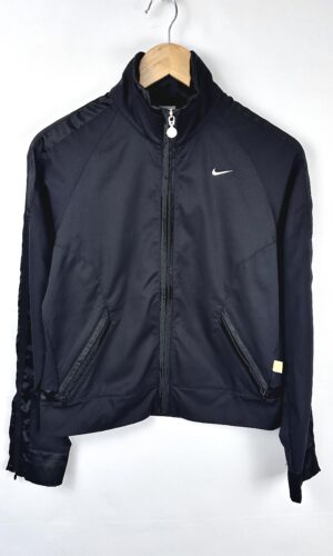 CAMPERA LIVIANA NEGRA NIKE (M)
