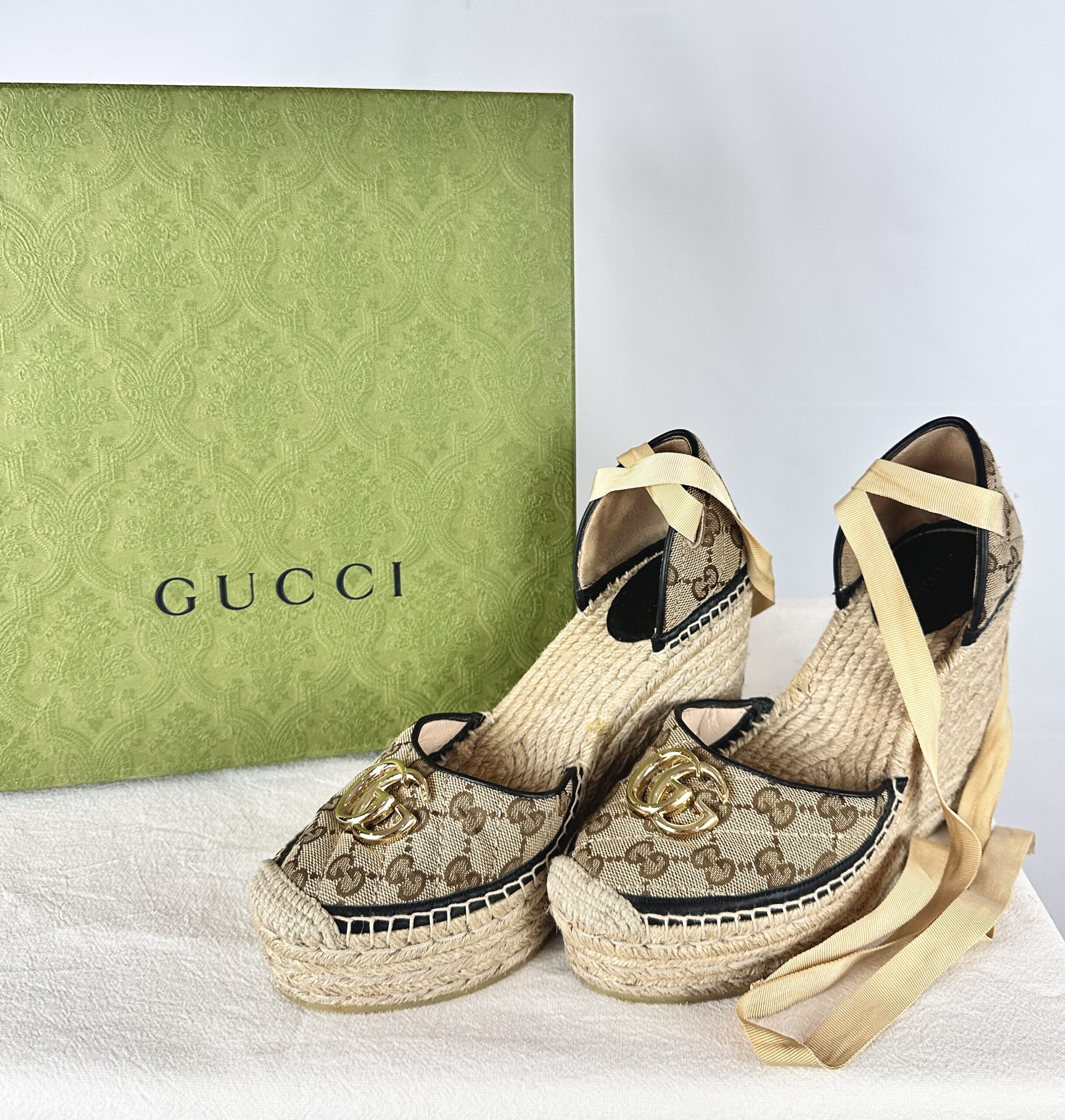 SANDALIAS GUCCI PLATAFORMA DE YUTE CON CORDONES ORIGINALES CON CAJA (38)