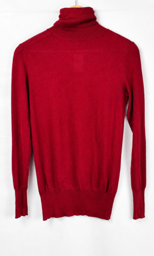 POLERA LIVIANA COLOR VINO ZARA (L)