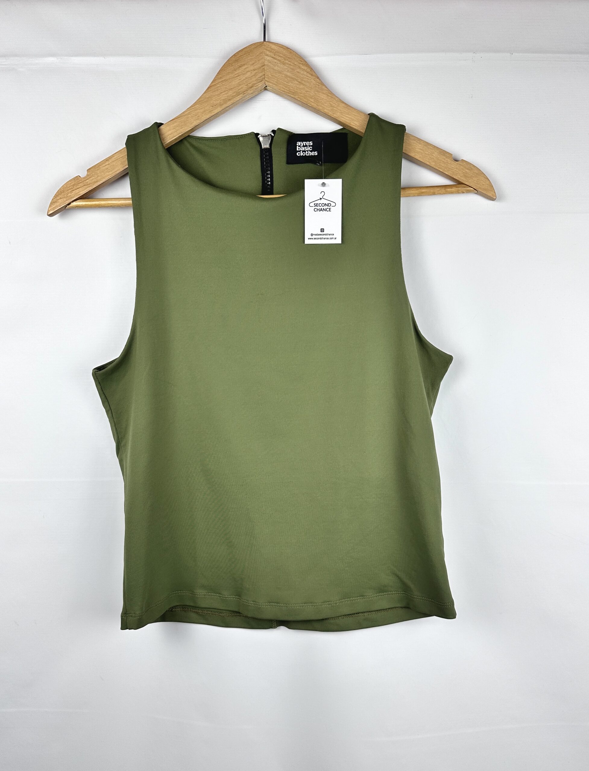 MUSCULOSA VERDE MILITAR AYRES (M)