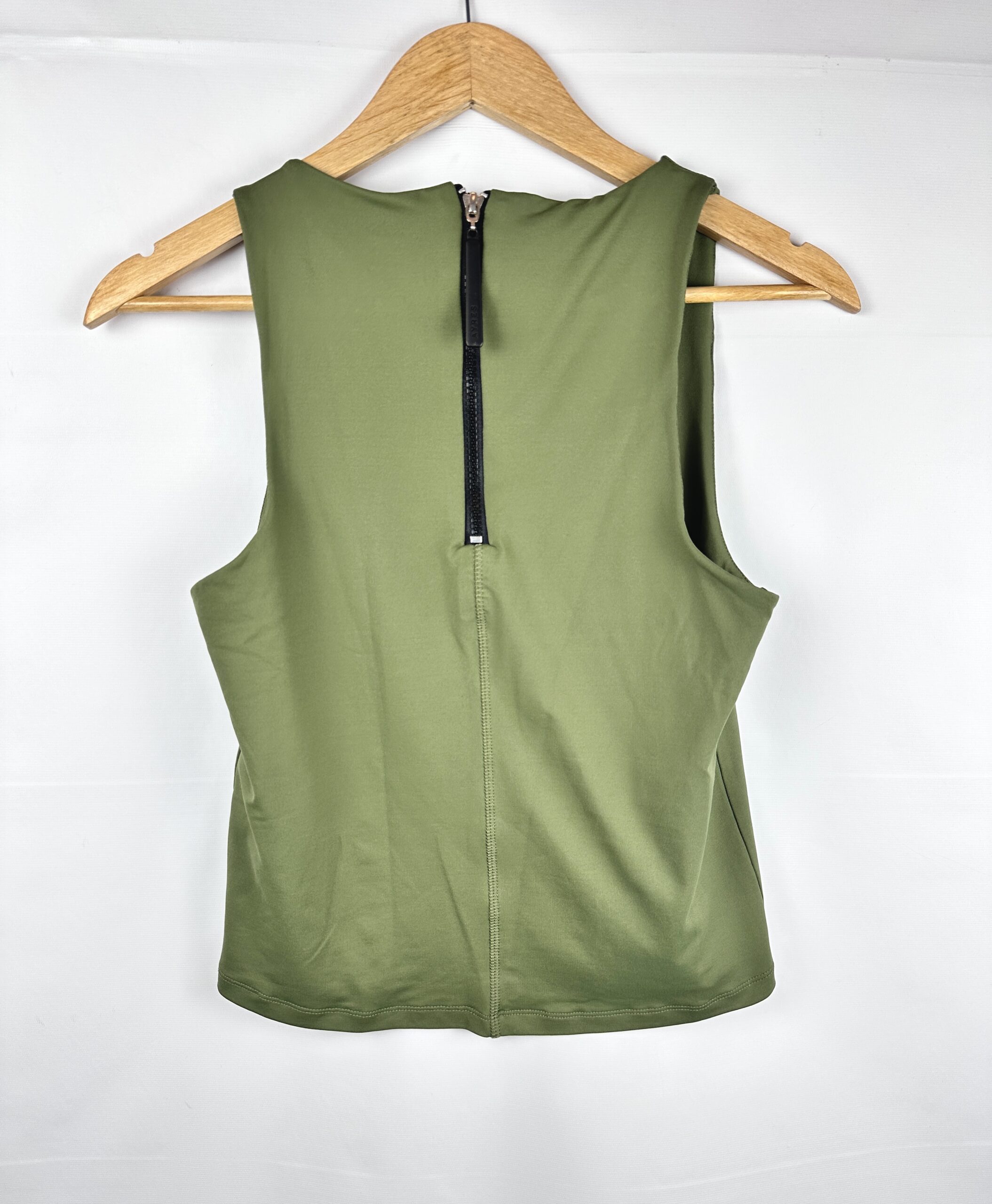 MUSCULOSA VERDE MILITAR AYRES (M) - Imagen 3