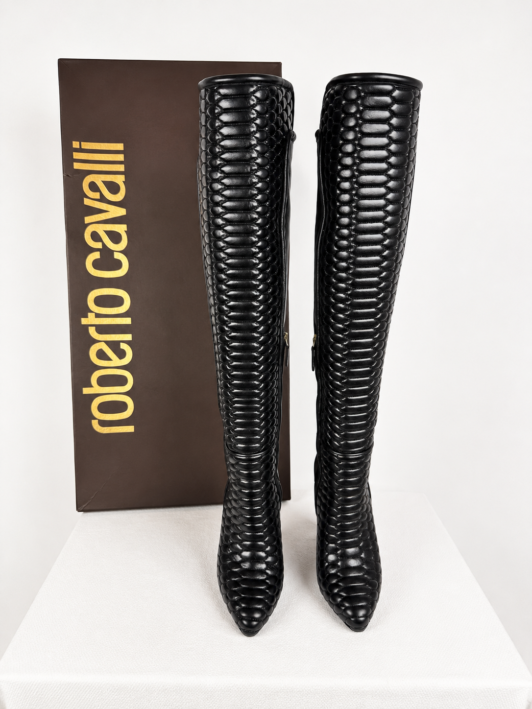 BOTAS CAÑA ALTA NEGRAS ROBERTO CAVALLI ORIGINALES CON HOLOGRAMA DE AUTENTICIDAD(38) - Imagen 3