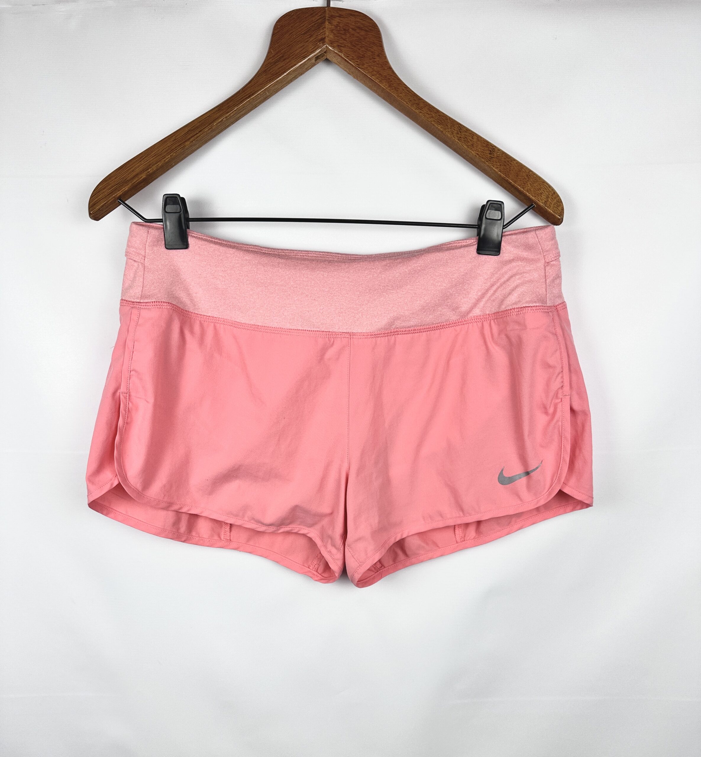 SHORT DEPORTIVO ROSA NIKE (M)