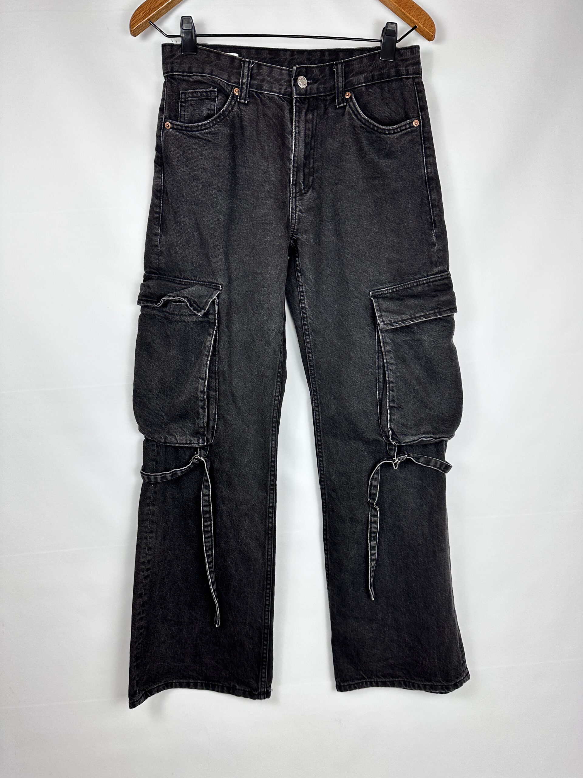 JEAN CARGO RIGIDO NEGRO ZARA (S)