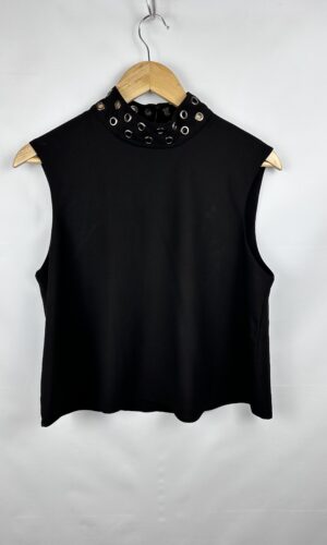 MUSCULOSA NEGRA FOREVER 21 (M)