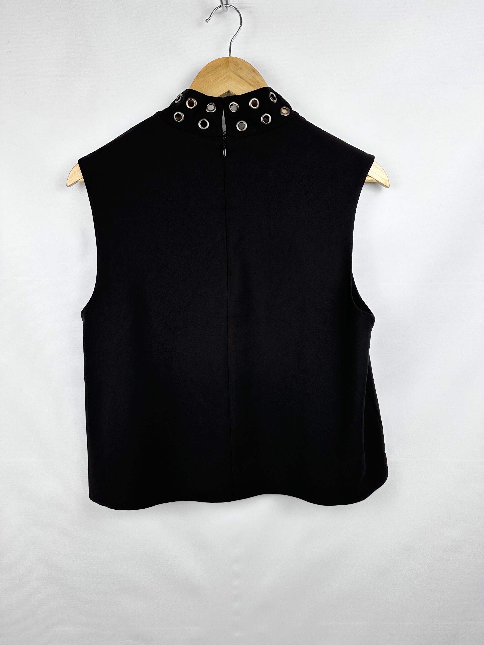 MUSCULOSA NEGRA FOREVER 21 (M) - Imagen 3