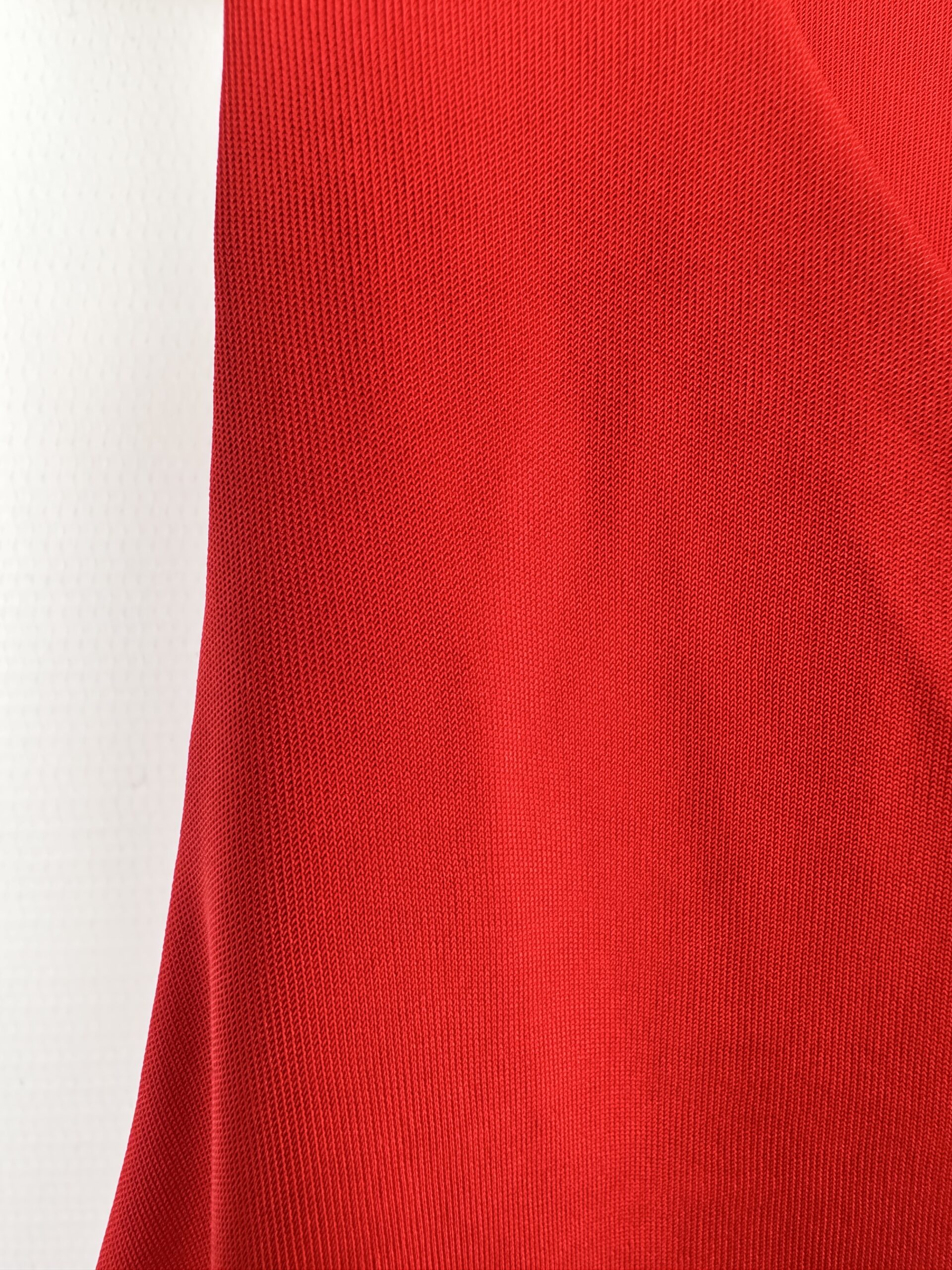 MUSCULOSA ROJA TIRAS ASIMETRICAS AYRES (S) - Imagen 2