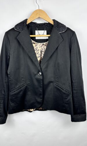 BLAZER NEGRO+BORDADO CHER (L)