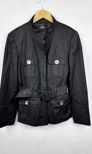 CHAQUETA NEGRA + LAZO ZARA (L)