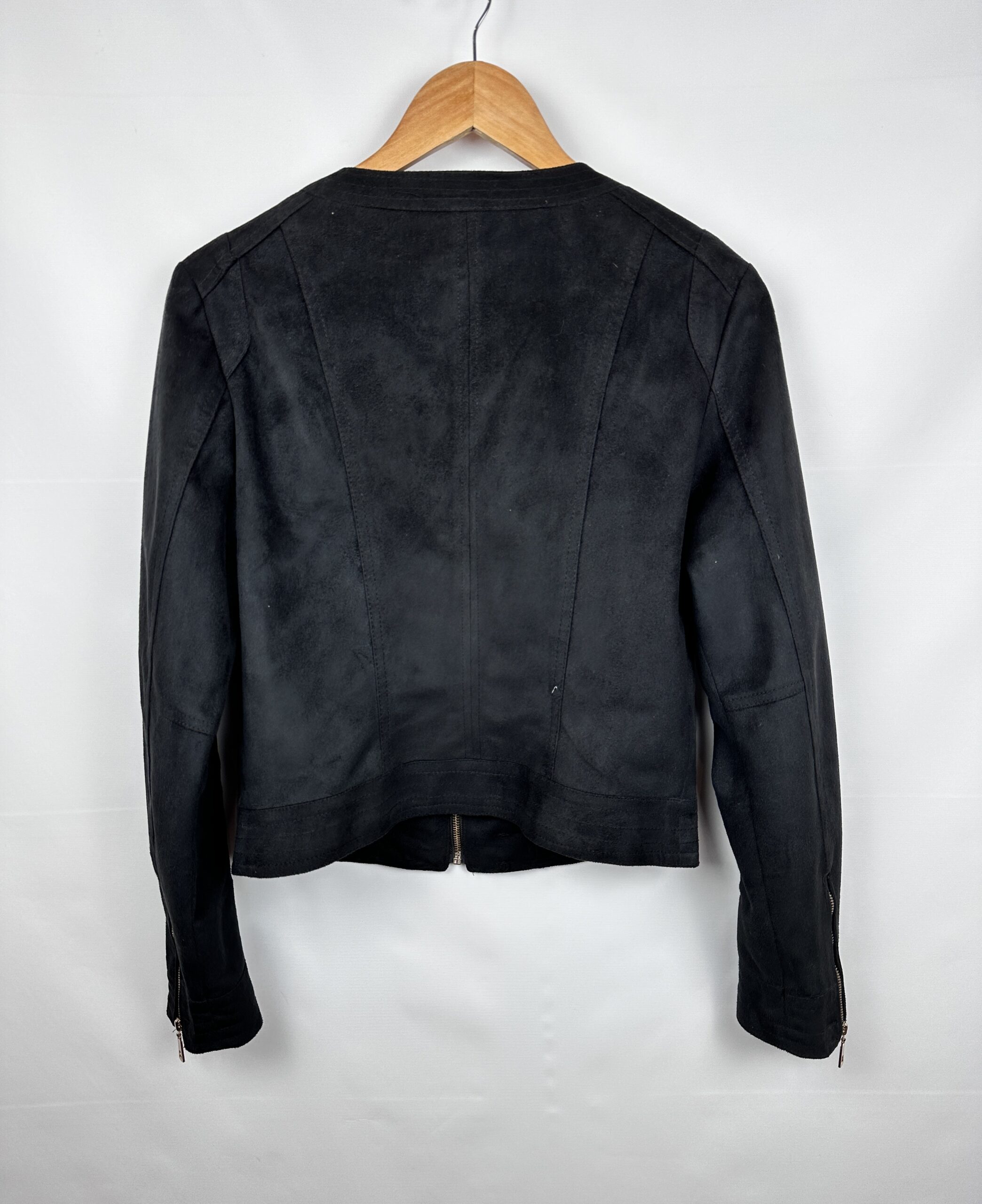 CAMPERA NEGRA CUERO SINTETICO KELYNA PARIS (L) - Imagen 3
