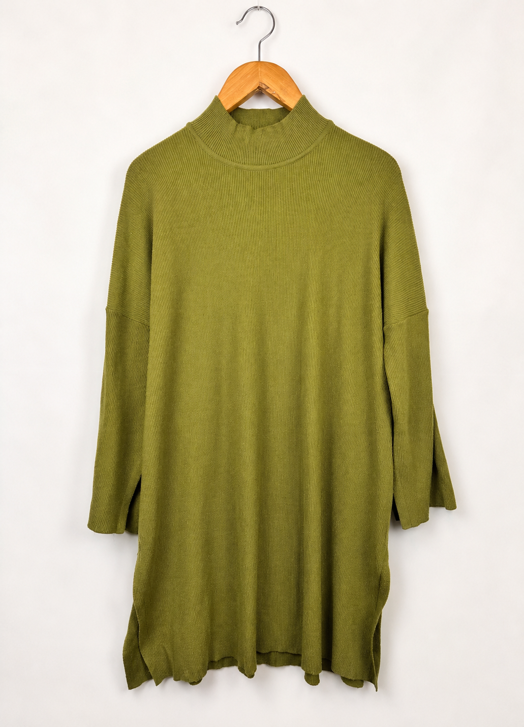 VESTIDO TEJIDO VERDE OLIVA PIÑA COLADA (M)