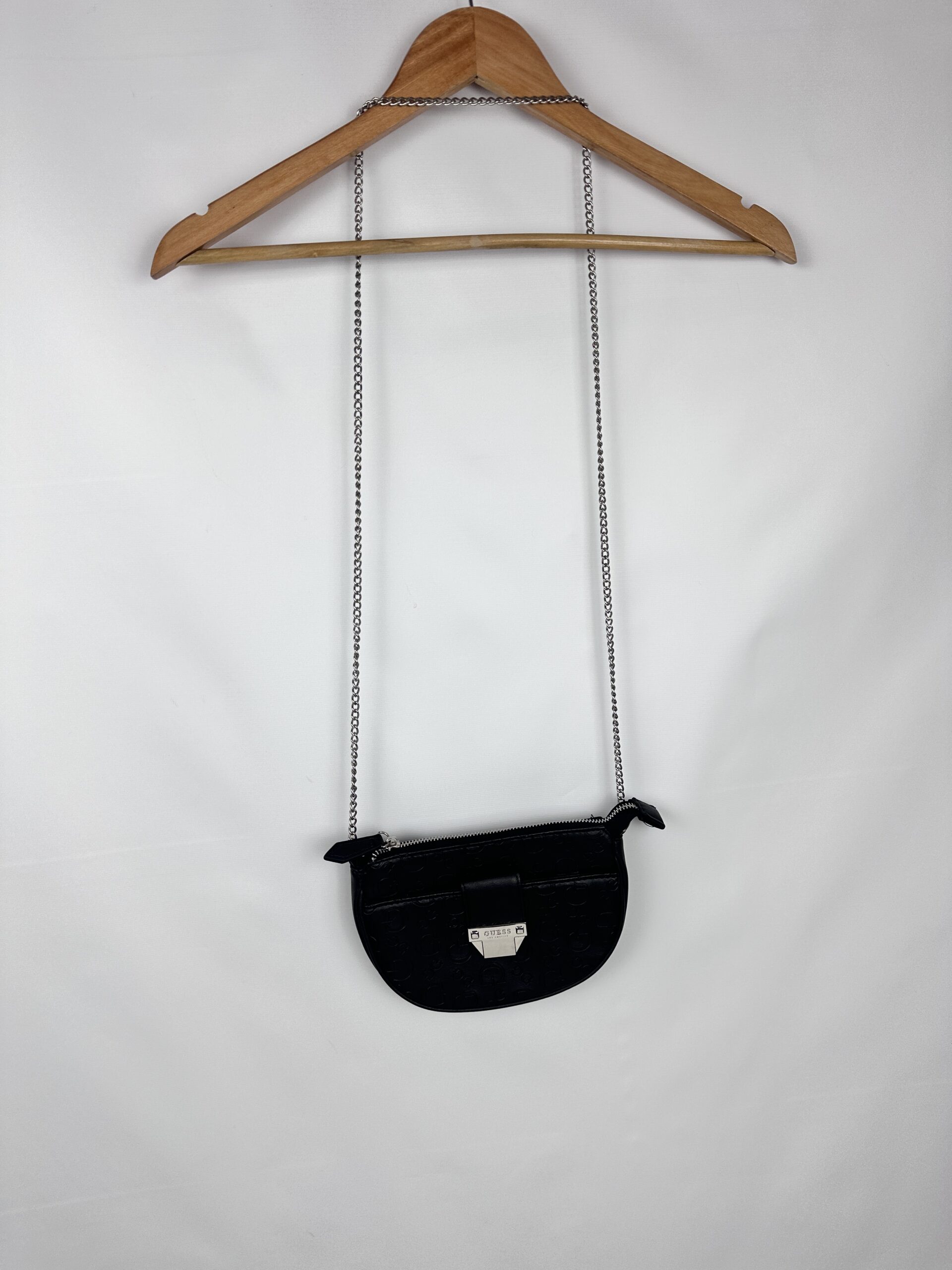 BANDOLERA NEGRA GUESS - Imagen 3