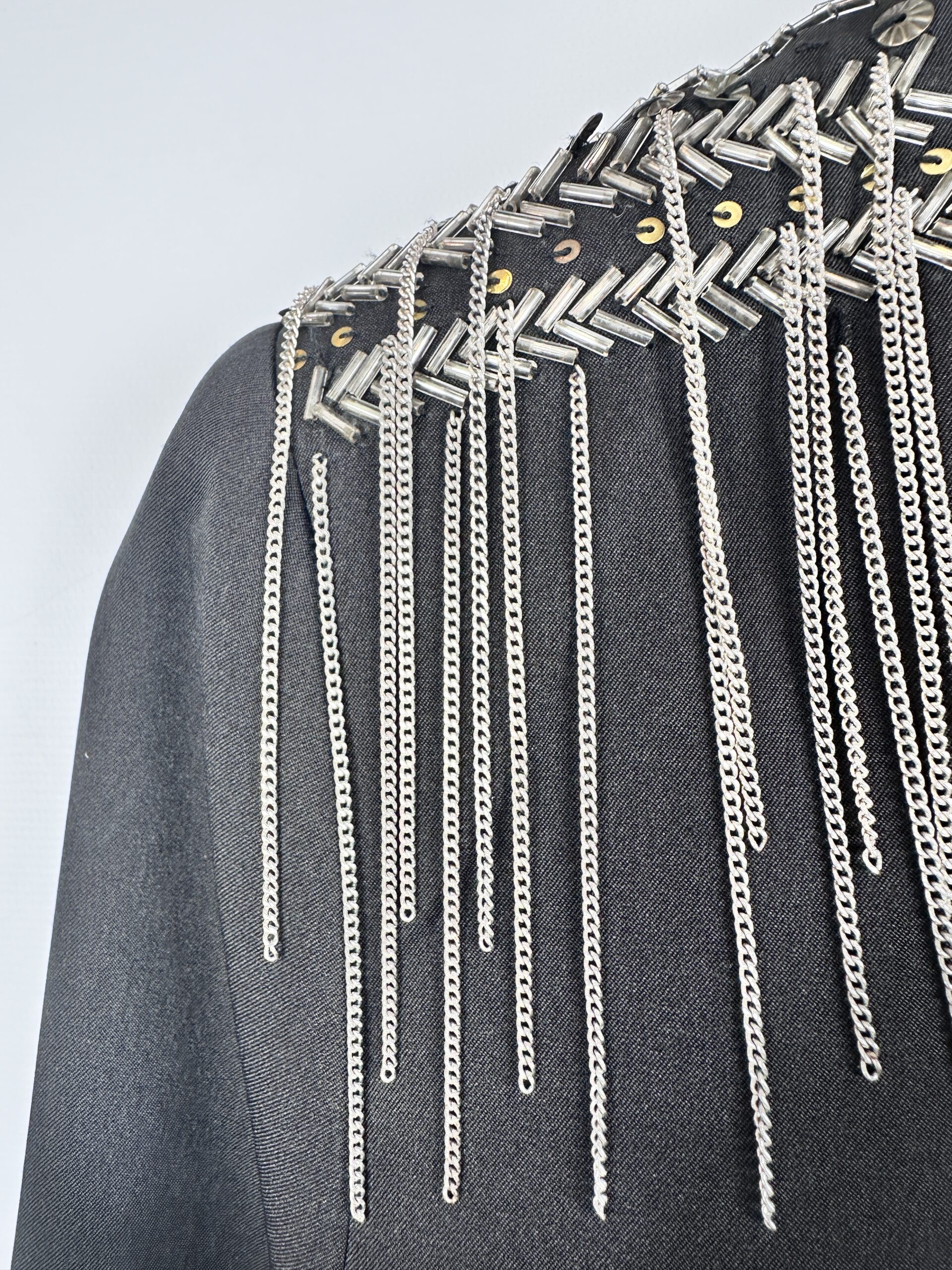 BLAZER NEGRO FINO + DETALLES METALICOS RAPSODIA (S) - Imagen 2