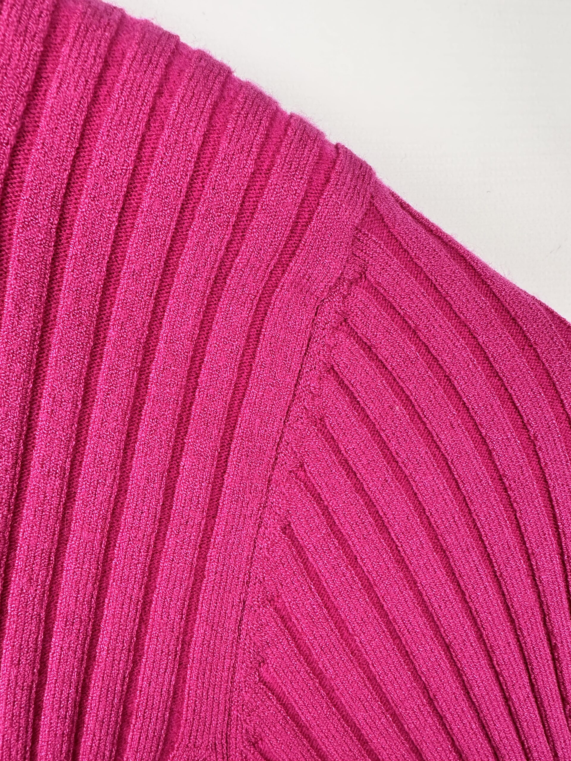 SWEATER ESPALDA DESCUBIERTA ROSA CHICLE ZARA (M) - Imagen 2