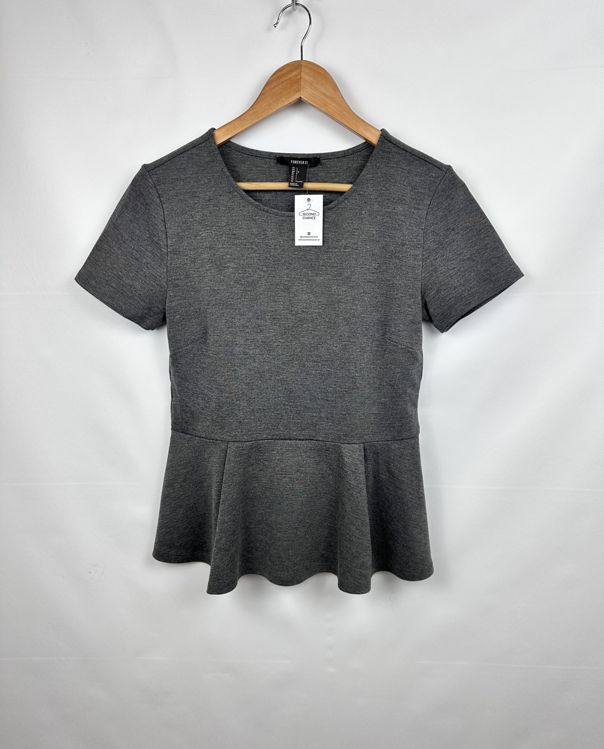 BLUSA GRIS FOREVER 21 (L)