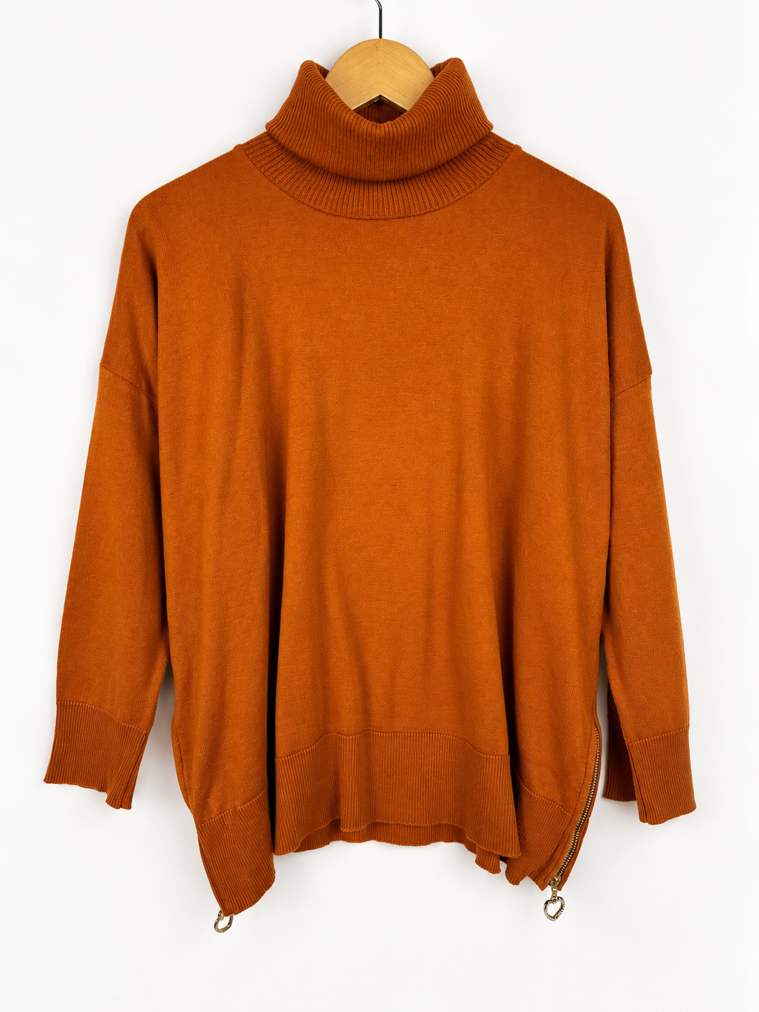 SWEATER MARRON CUELLO TORTUGA MILLIE (L)