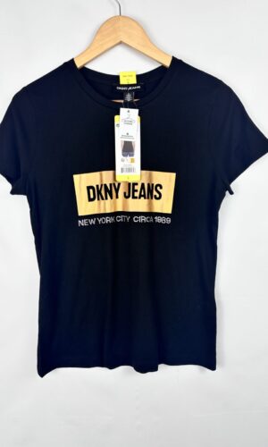 REMERA NEGRA NUEVA DKNY (S)
