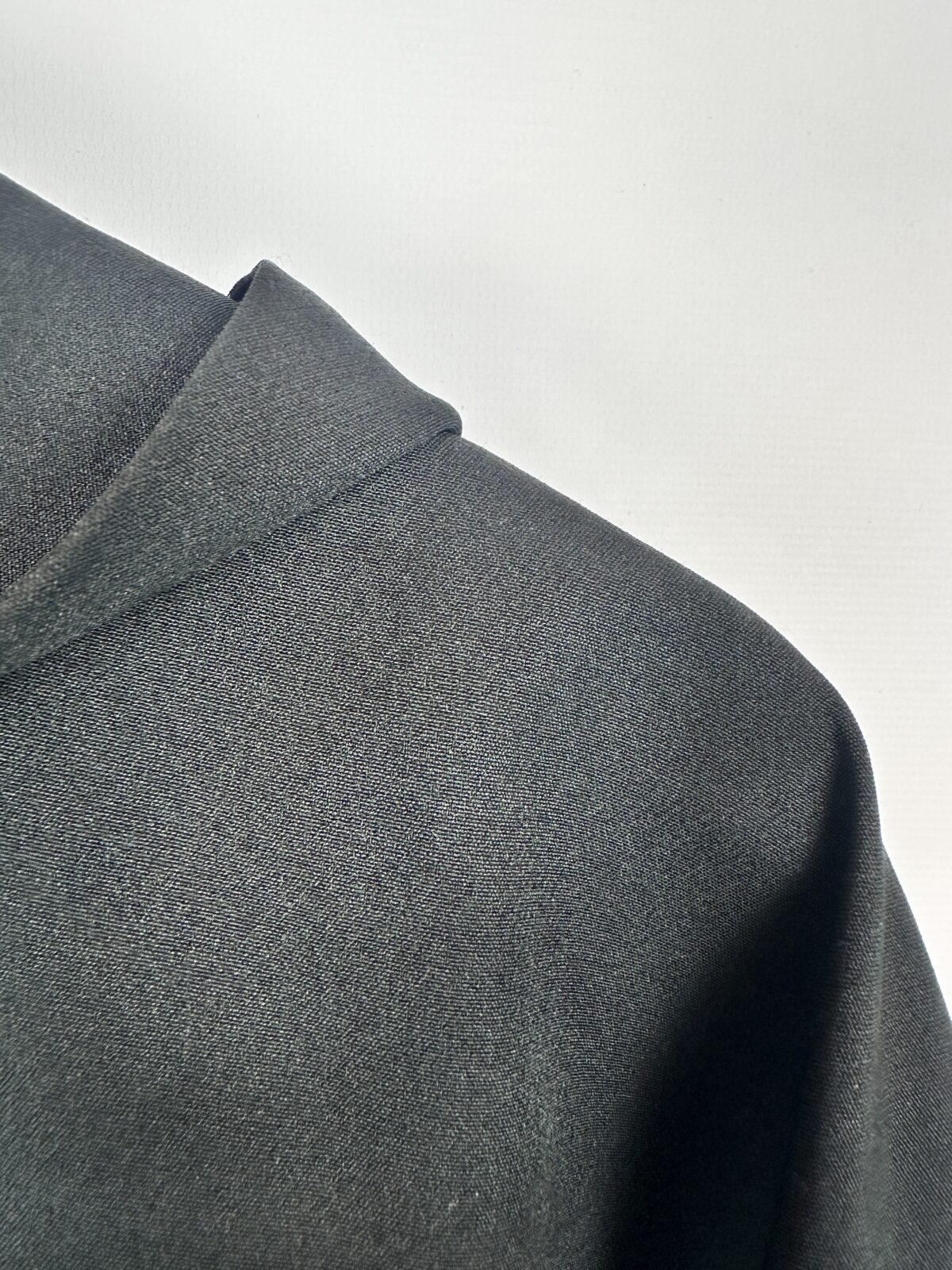 CAMPERA LIVIANA BEIGE Y NEGRA ZARA (S) - Imagen 2