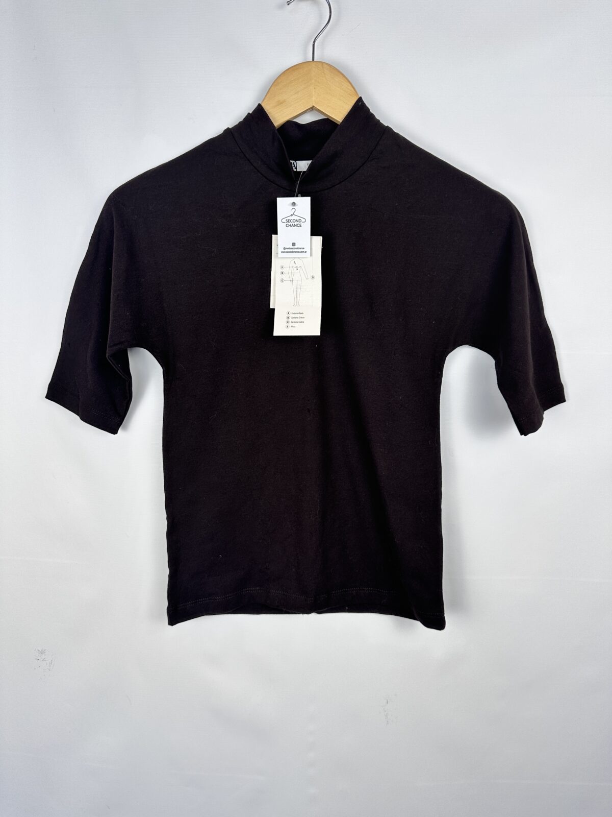 REMERA BASICA MARRON OSCURO NUEVA ZARA (M)