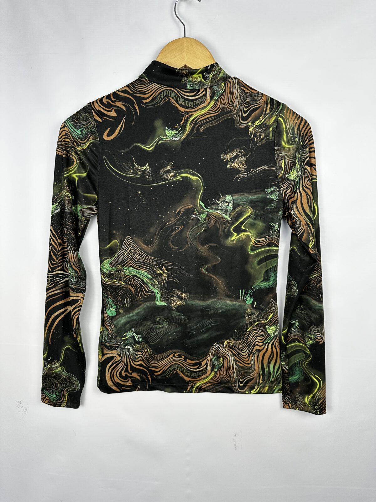 CAMISETA ESTAMPADA NUEVA KOSIUKO (S) - Imagen 3