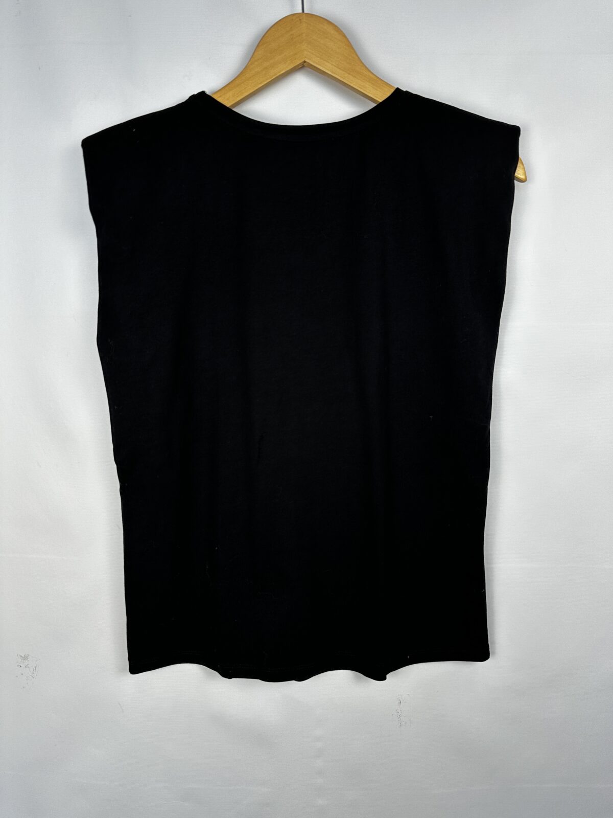 MUSCULOSA NEGRA + STRASS DORADOS Y HOMBRERAS GEORGE (M) - Imagen 3