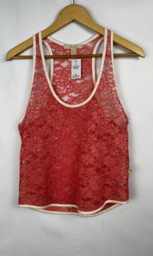 MUSCULOSA DE ENCAJE FLOREADO ROSA KOSIUKO (S)