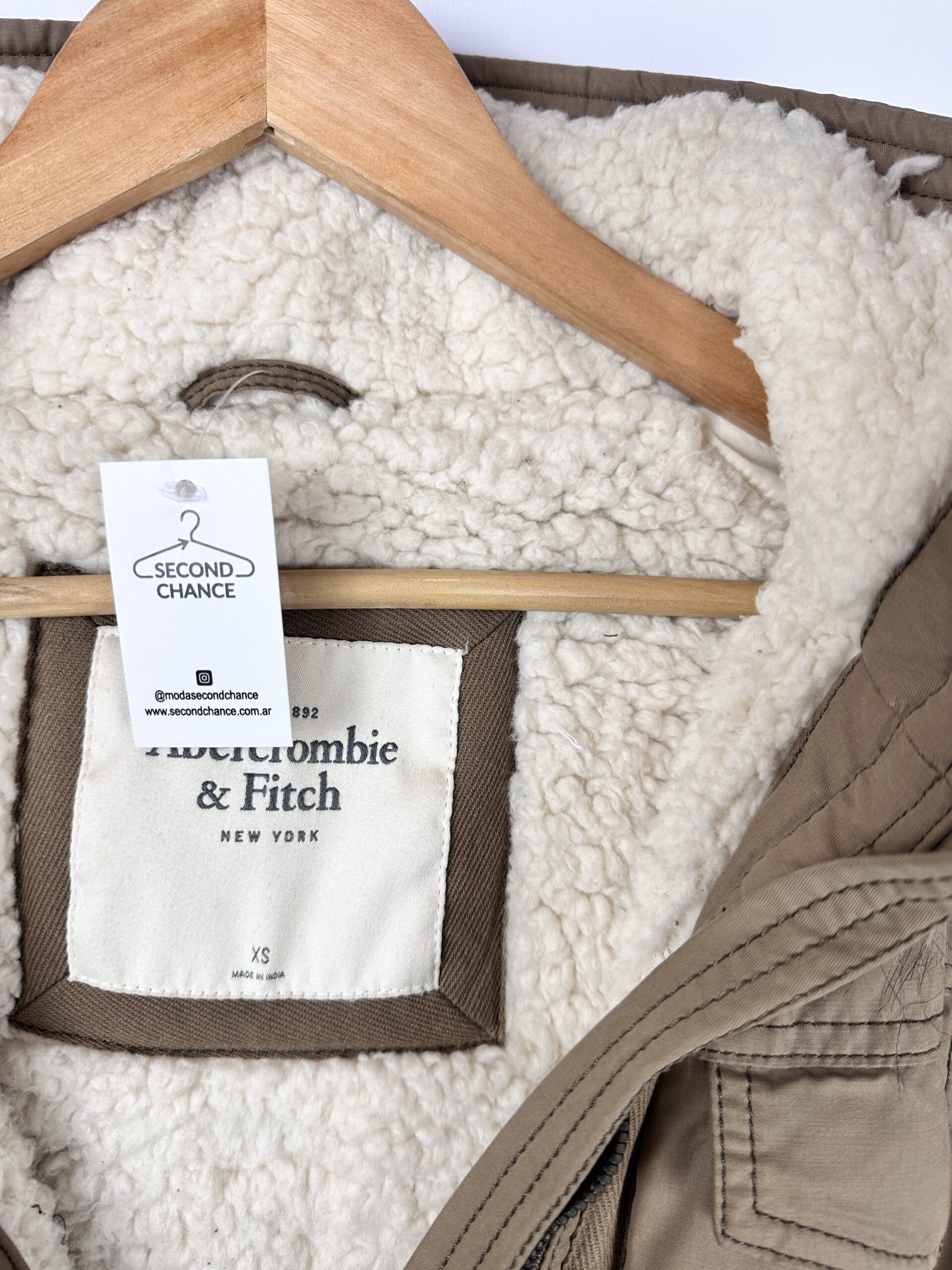 CAMPERA DE ABRIGO MARRON ABERCROMBIEN & FITCH (XS) - Imagen 2
