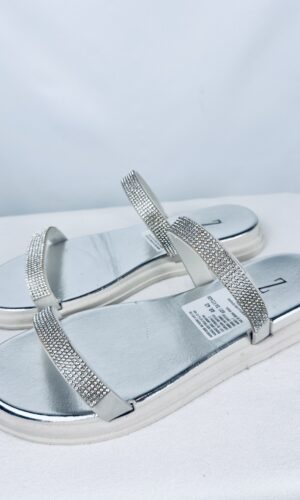 SANDALIAS PLATEADAS + STRASS Z (40)