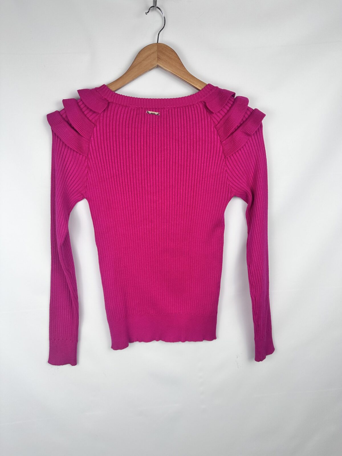 SWEATER FUCSIA + VOLADOS MARKOVA (M) - Imagen 3