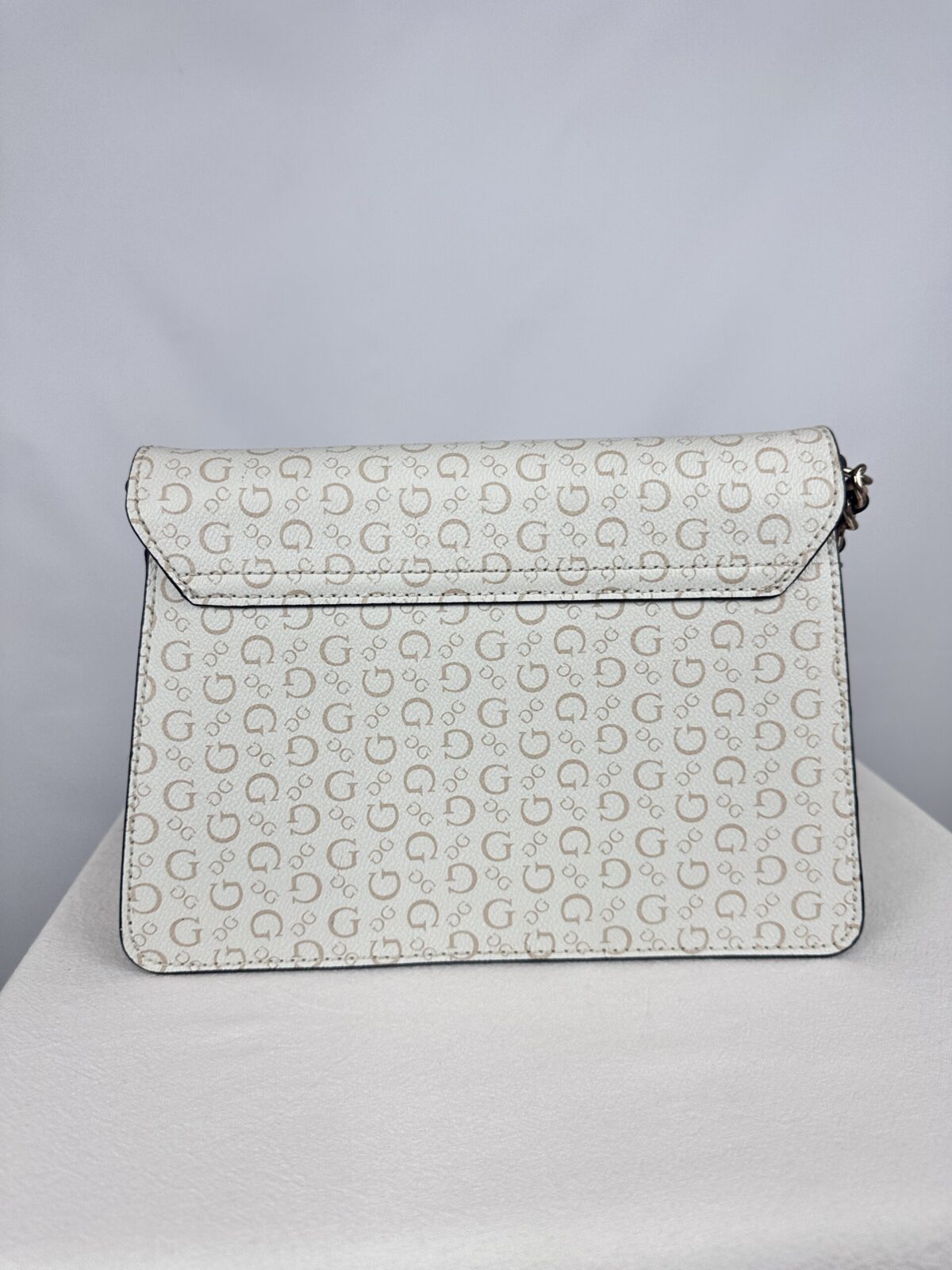 BANDOLERA GUESS BEIGE Y MARRON - Imagen 4