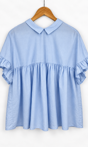 BLUSA CELESTE + VOLADITO ZARA (M)