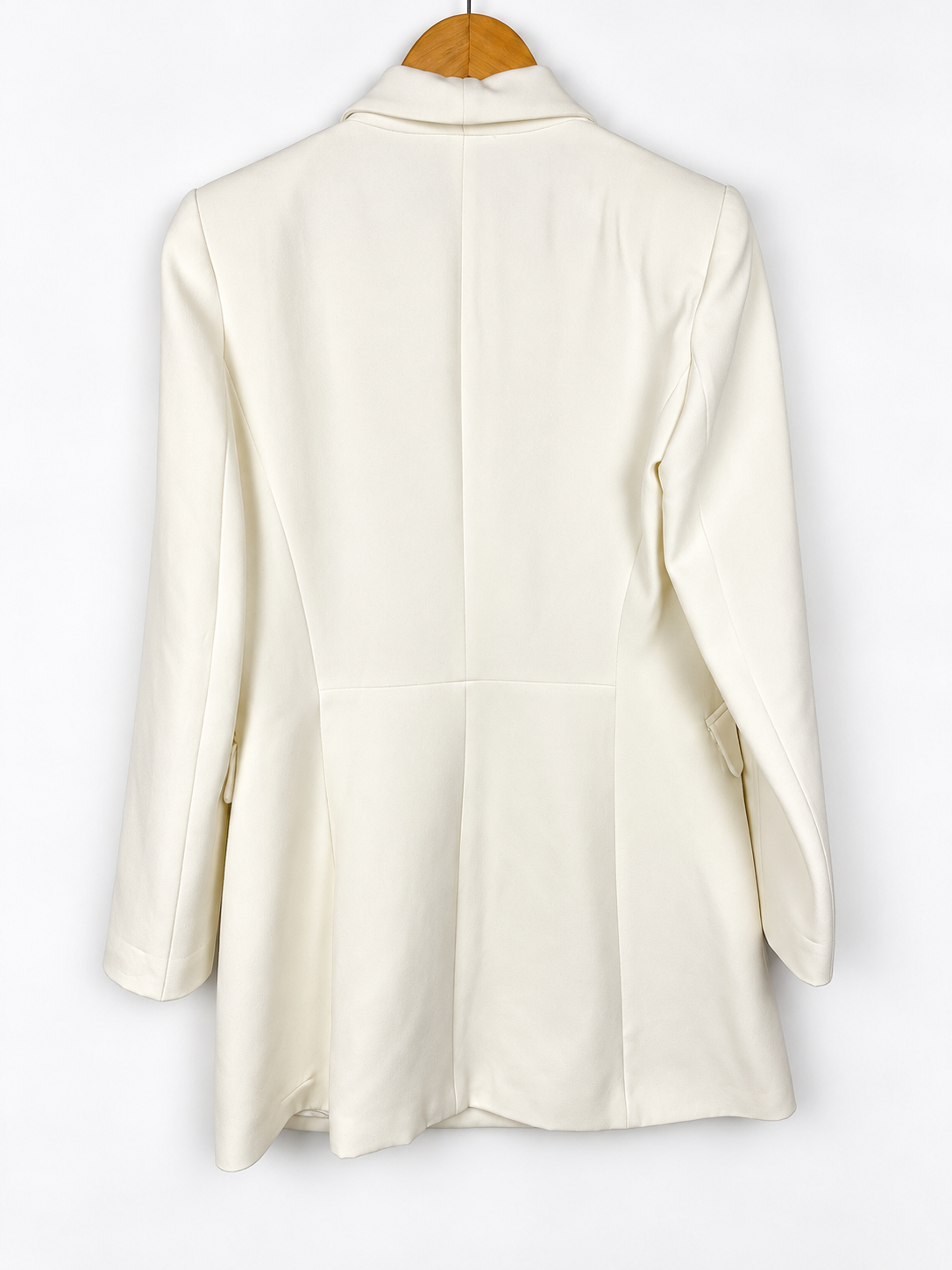 BLAZER SASTRERO BLANCO ZARA (M) - Imagen 3