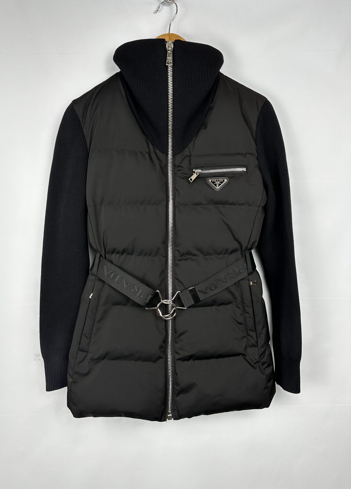 REPLICA CAMPERA NEGRA PRADA (M)