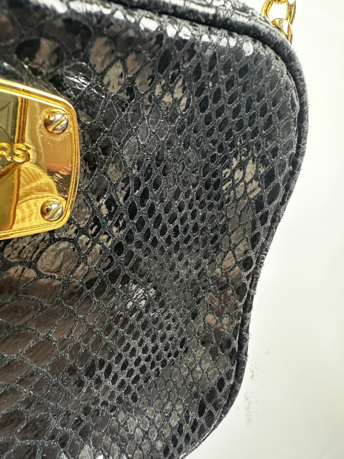 BANDOLERA NEGRA MICHAEL KORS - Imagen 2