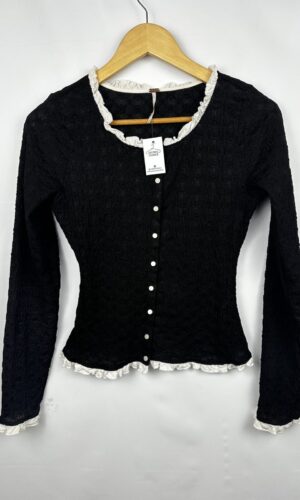 CAMISITA NEGRA TRANSPARENTE + VOLADITOS FREE PEOPLE (S)
