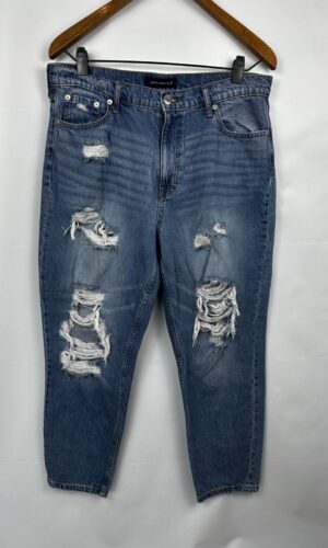 JEAN MOM CON ROTURAS CELESTE AEROPOSTALE (L)
