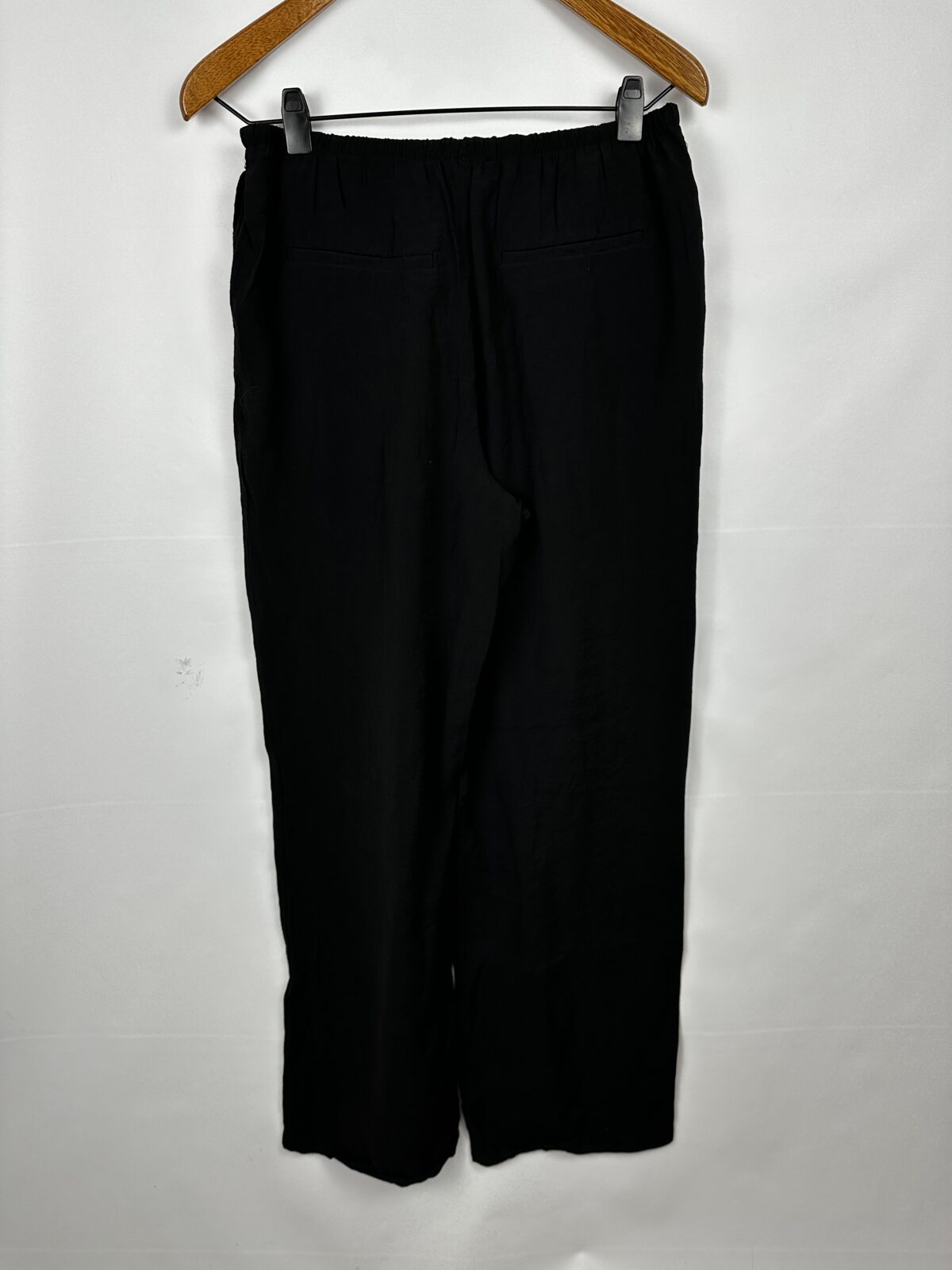 PANTALON NEGRO LIVIANO ZARA (M) - Imagen 3