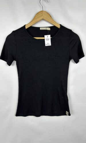 REMERA NEGRO UMA (S)